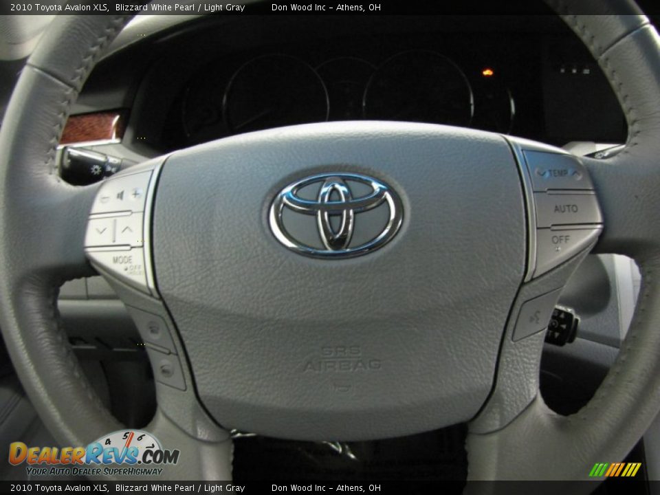 2010 Toyota Avalon XLS Blizzard White Pearl / Light Gray Photo #18