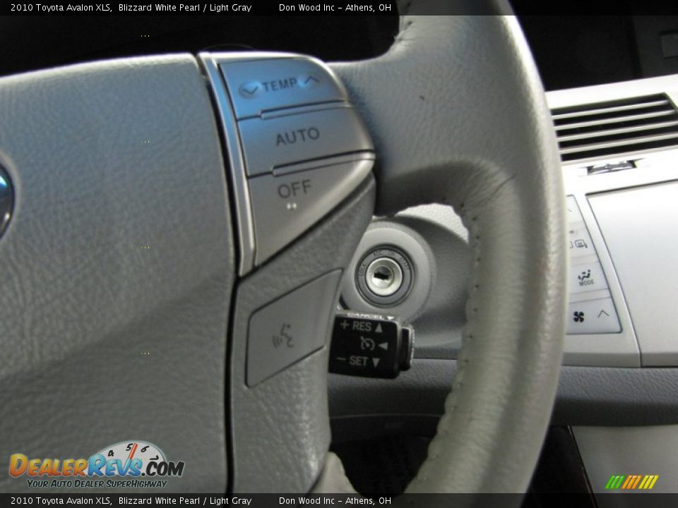 2010 Toyota Avalon XLS Blizzard White Pearl / Light Gray Photo #20