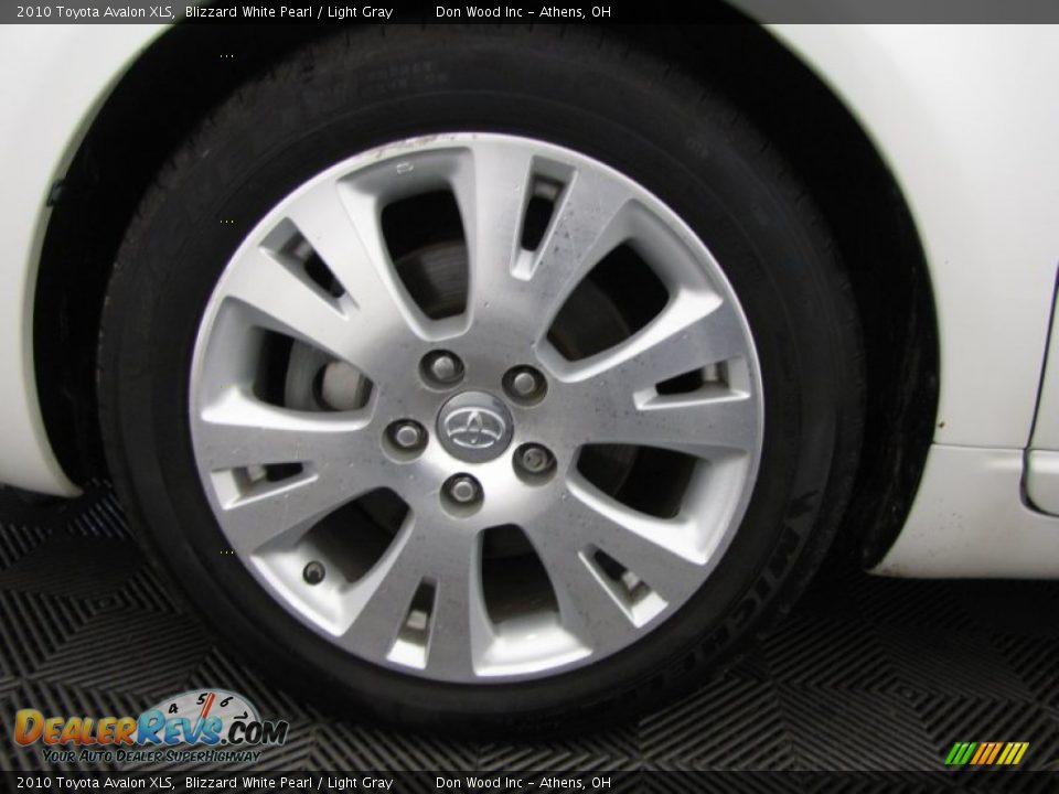 2010 Toyota Avalon XLS Blizzard White Pearl / Light Gray Photo #28
