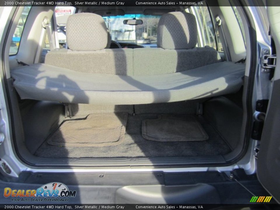 2000 Chevrolet Tracker 4WD Hard Top Silver Metallic / Medium Gray Photo #8