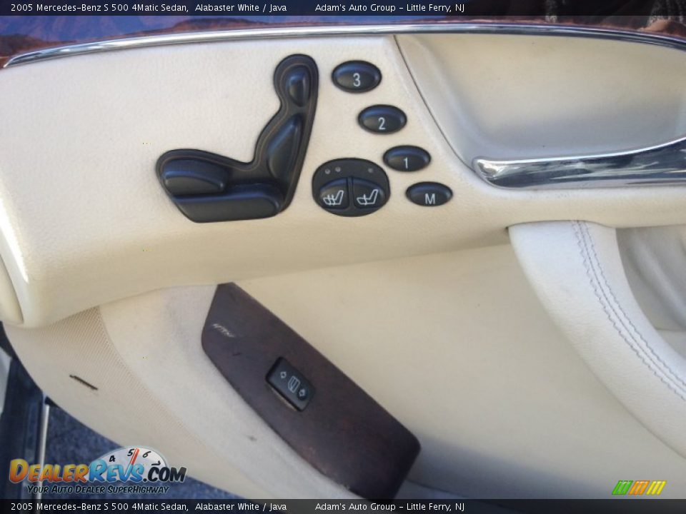 2005 Mercedes-Benz S 500 4Matic Sedan Alabaster White / Java Photo #21