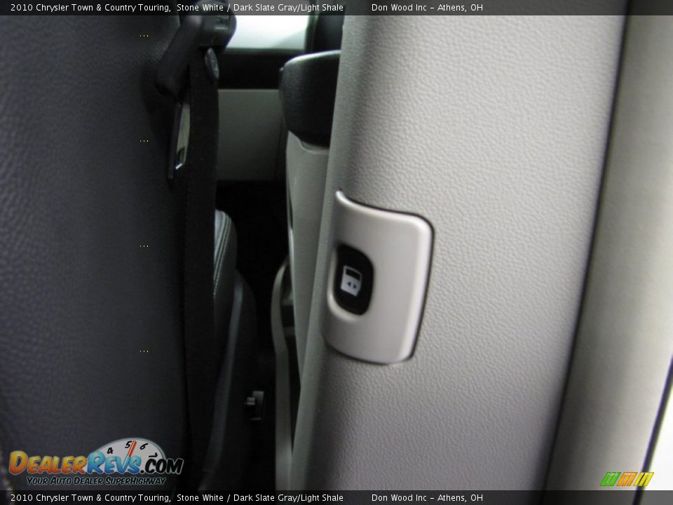 2010 Chrysler Town & Country Touring Stone White / Dark Slate Gray/Light Shale Photo #17