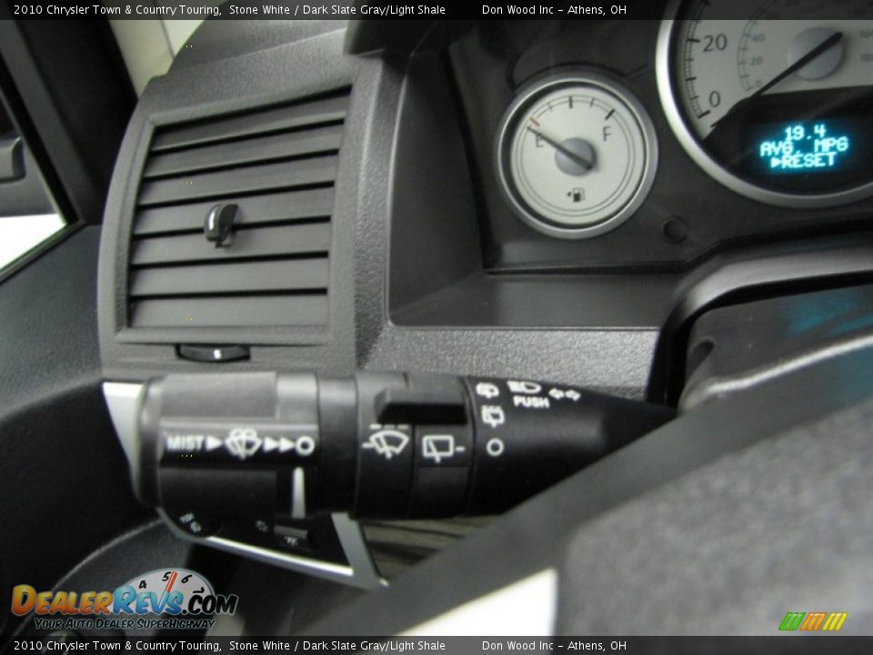 2010 Chrysler Town & Country Touring Stone White / Dark Slate Gray/Light Shale Photo #20