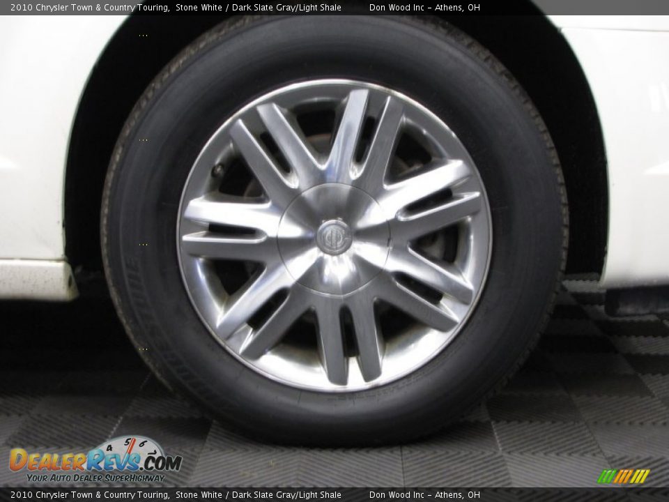 2010 Chrysler Town & Country Touring Stone White / Dark Slate Gray/Light Shale Photo #30