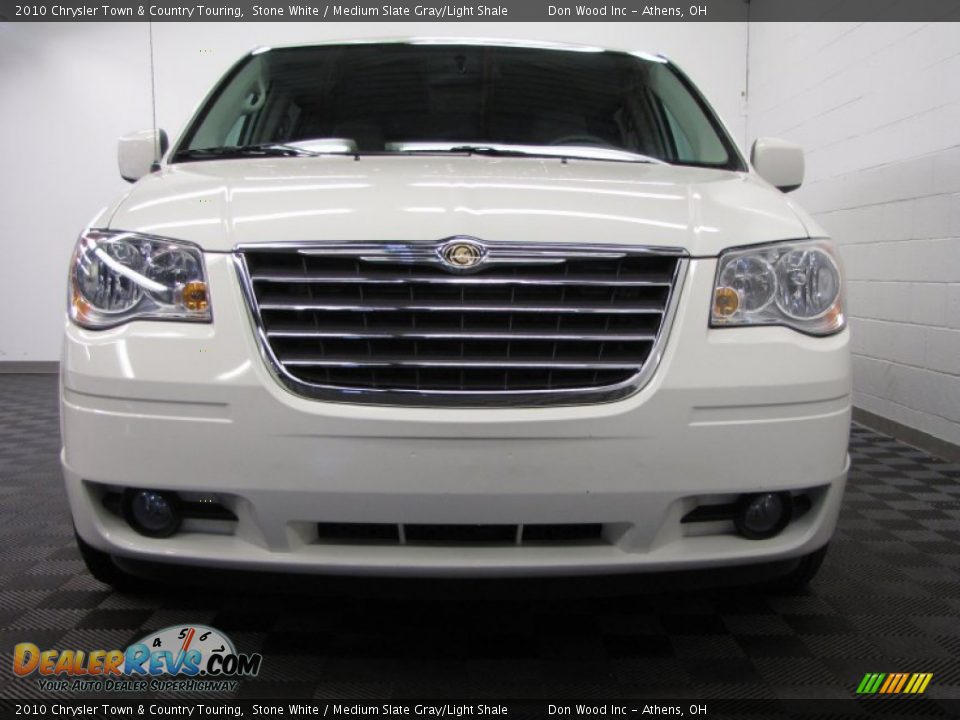 2010 Chrysler Town & Country Touring Stone White / Medium Slate Gray/Light Shale Photo #2