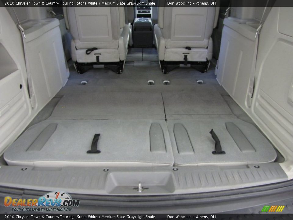 2010 Chrysler Town & Country Touring Stone White / Medium Slate Gray/Light Shale Photo #5