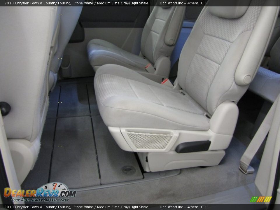 2010 Chrysler Town & Country Touring Stone White / Medium Slate Gray/Light Shale Photo #9