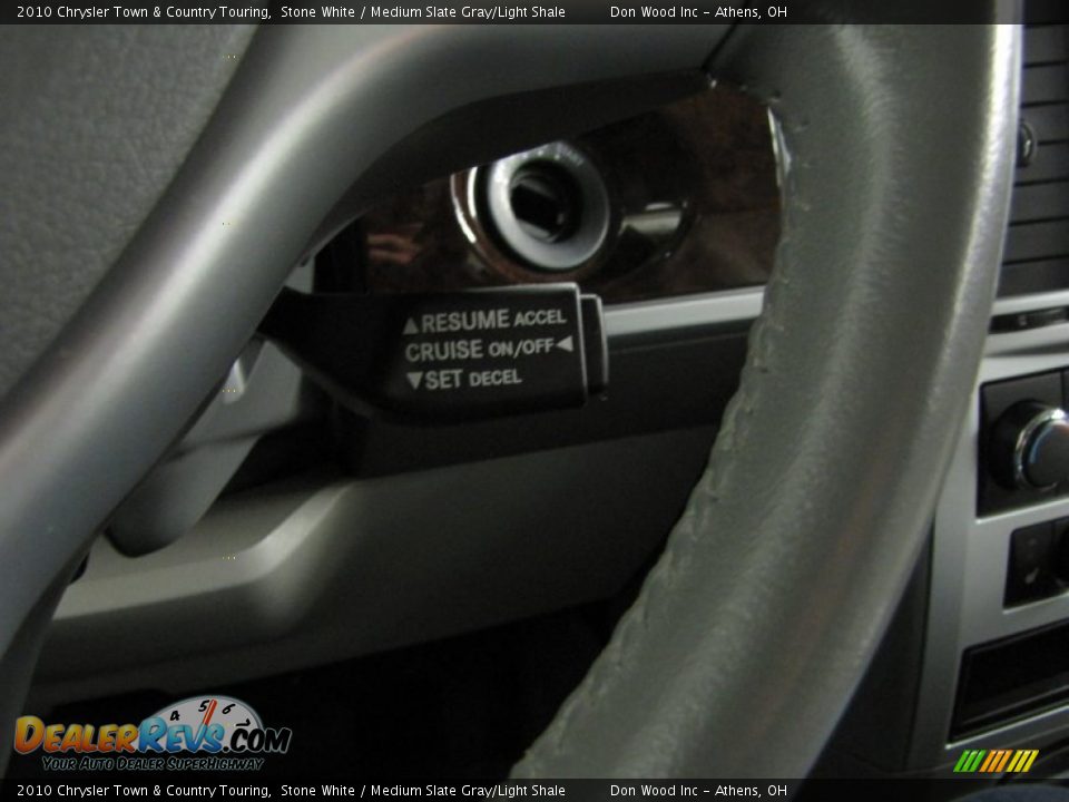 2010 Chrysler Town & Country Touring Stone White / Medium Slate Gray/Light Shale Photo #20