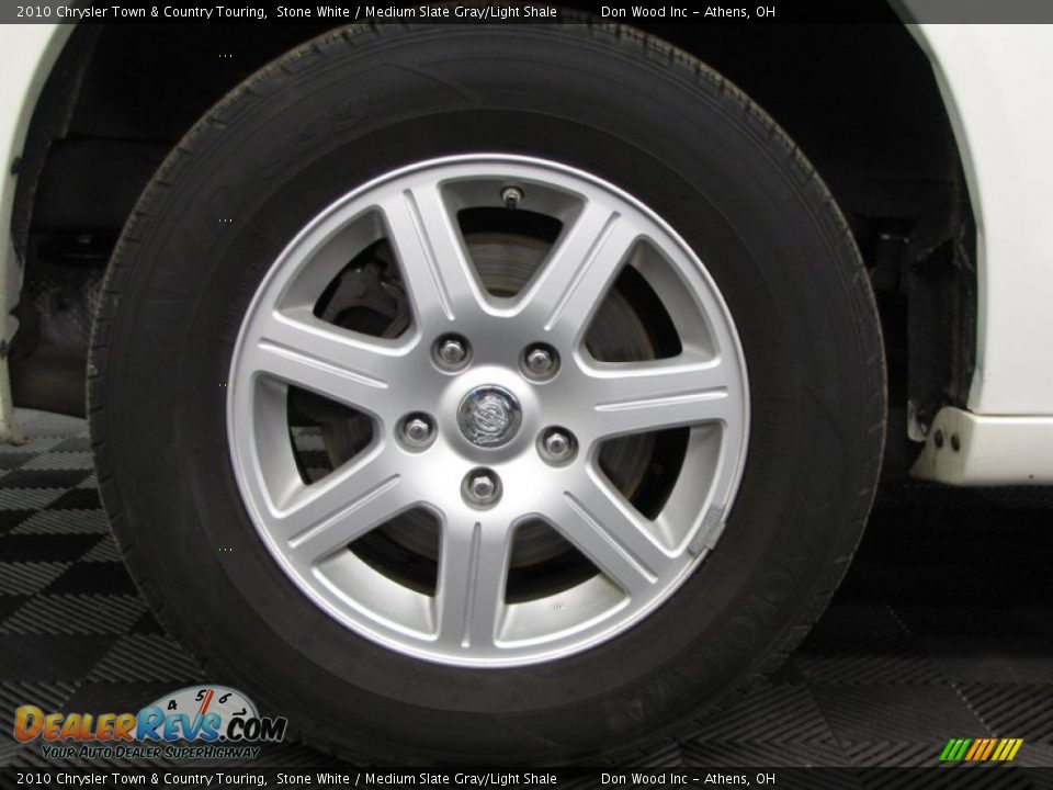 2010 Chrysler Town & Country Touring Stone White / Medium Slate Gray/Light Shale Photo #27