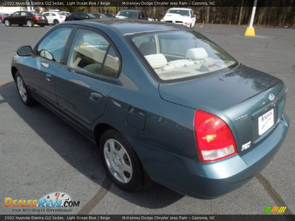 2002 Hyundai Elantra GLS Sedan Light Ocean Blue / Beige Photo #4