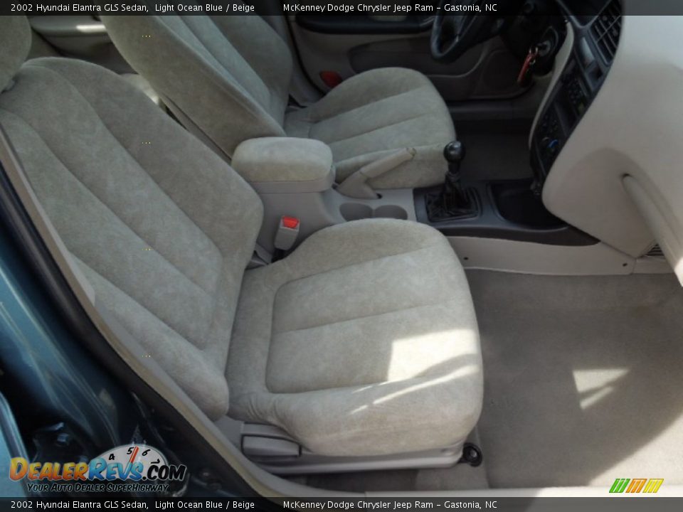 2002 Hyundai Elantra GLS Sedan Light Ocean Blue / Beige Photo #19