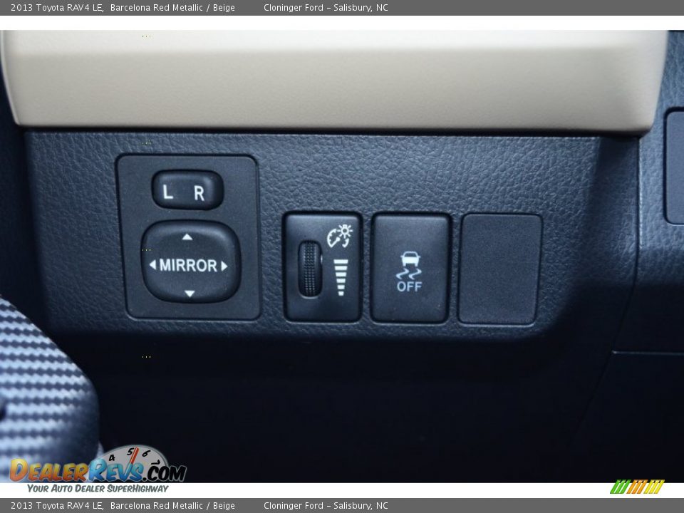 Controls of 2013 Toyota RAV4 LE Photo #22