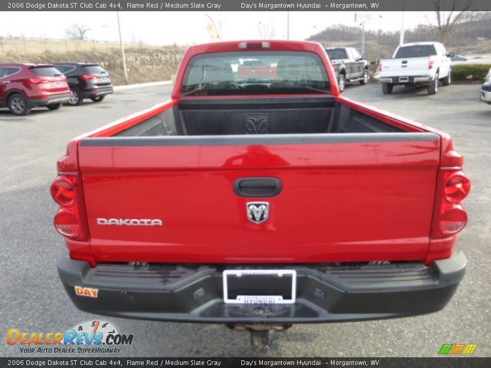 2006 Dodge Dakota ST Club Cab 4x4 Flame Red / Medium Slate Gray Photo #6