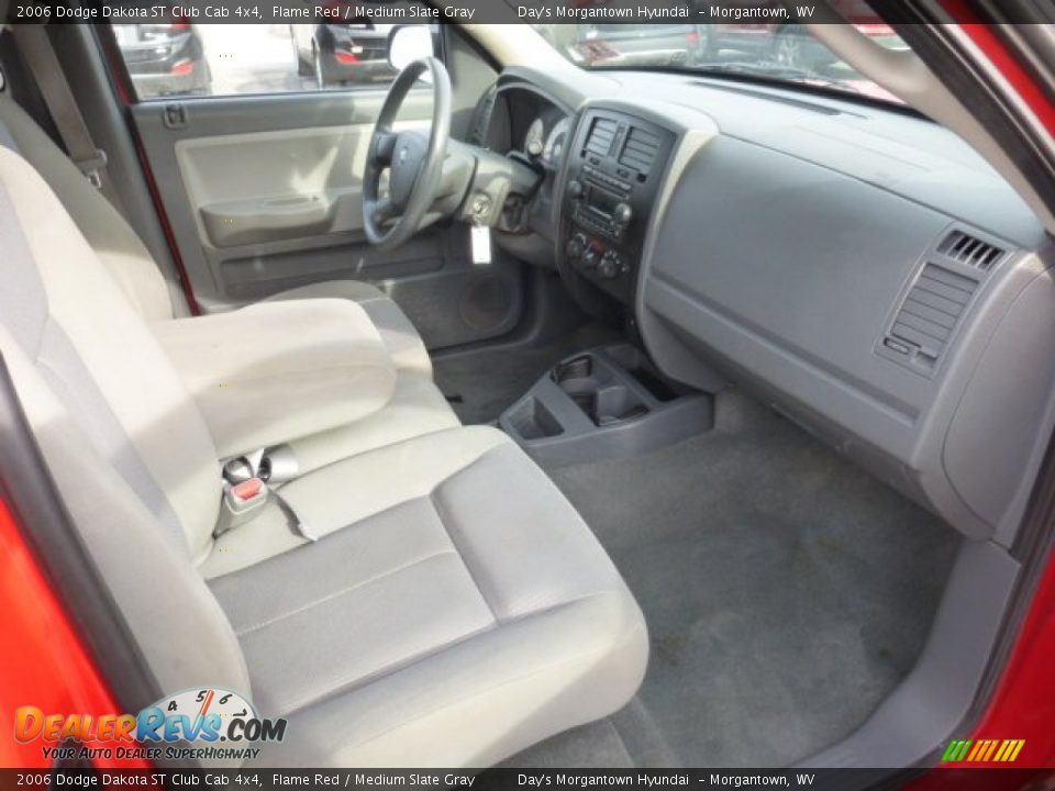 2006 Dodge Dakota ST Club Cab 4x4 Flame Red / Medium Slate Gray Photo #10