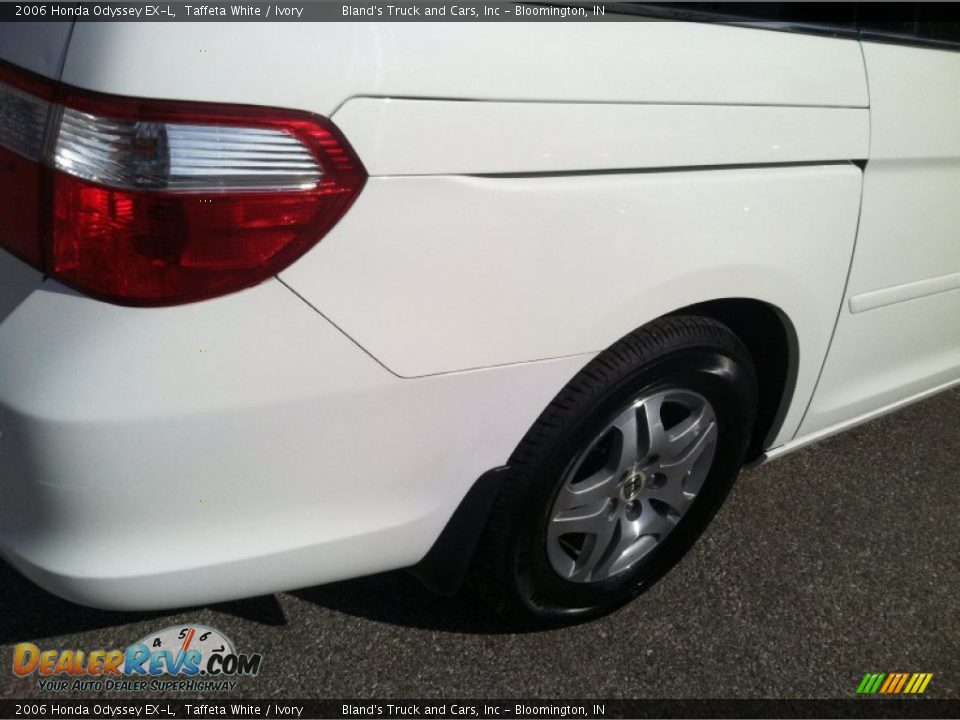 2006 Honda Odyssey EX-L Taffeta White / Ivory Photo #6