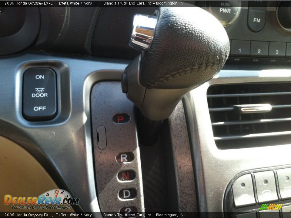 2006 Honda Odyssey EX-L Shifter Photo #10
