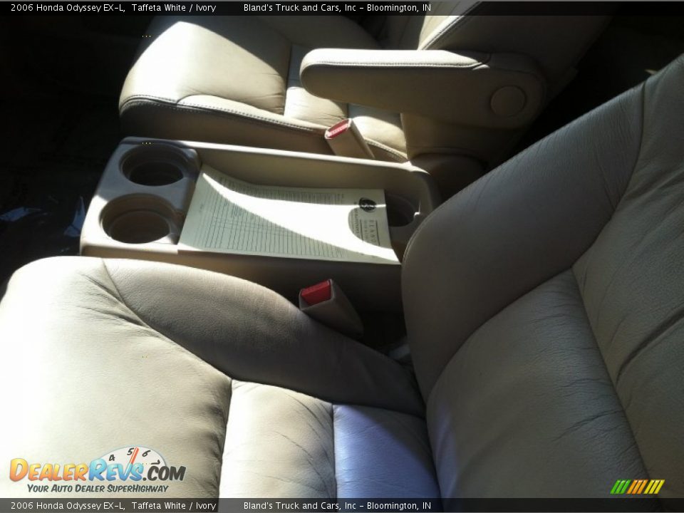 2006 Honda Odyssey EX-L Taffeta White / Ivory Photo #22