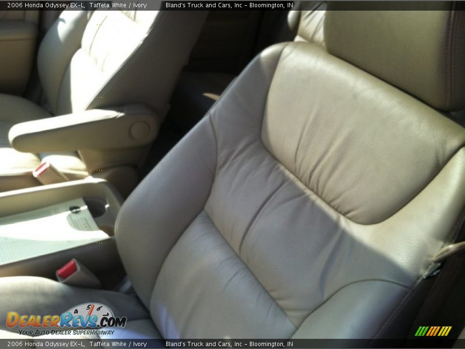 2006 Honda Odyssey EX-L Taffeta White / Ivory Photo #23