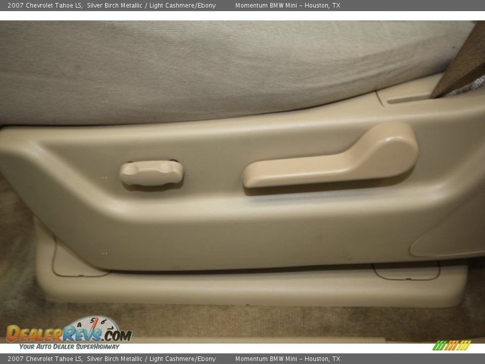 2007 Chevrolet Tahoe LS Silver Birch Metallic / Light Cashmere/Ebony Photo #18