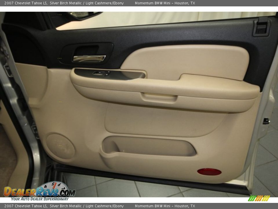 2007 Chevrolet Tahoe LS Silver Birch Metallic / Light Cashmere/Ebony Photo #35