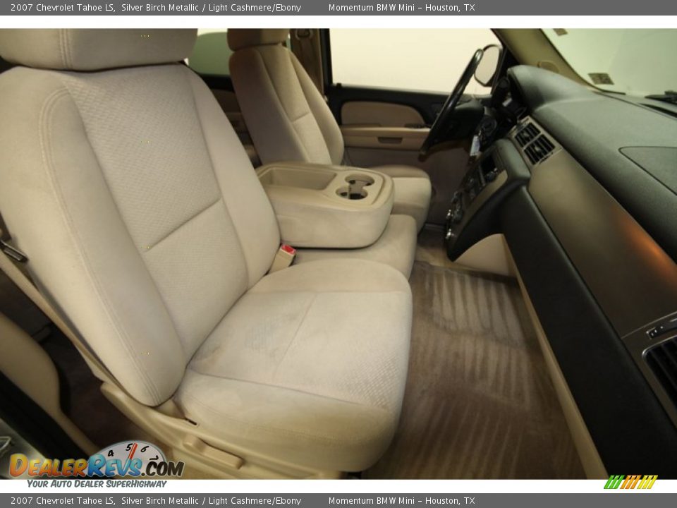 2007 Chevrolet Tahoe LS Silver Birch Metallic / Light Cashmere/Ebony Photo #36