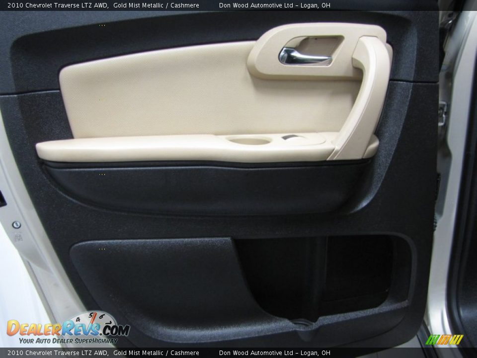 2010 Chevrolet Traverse LTZ AWD Gold Mist Metallic / Cashmere Photo #15