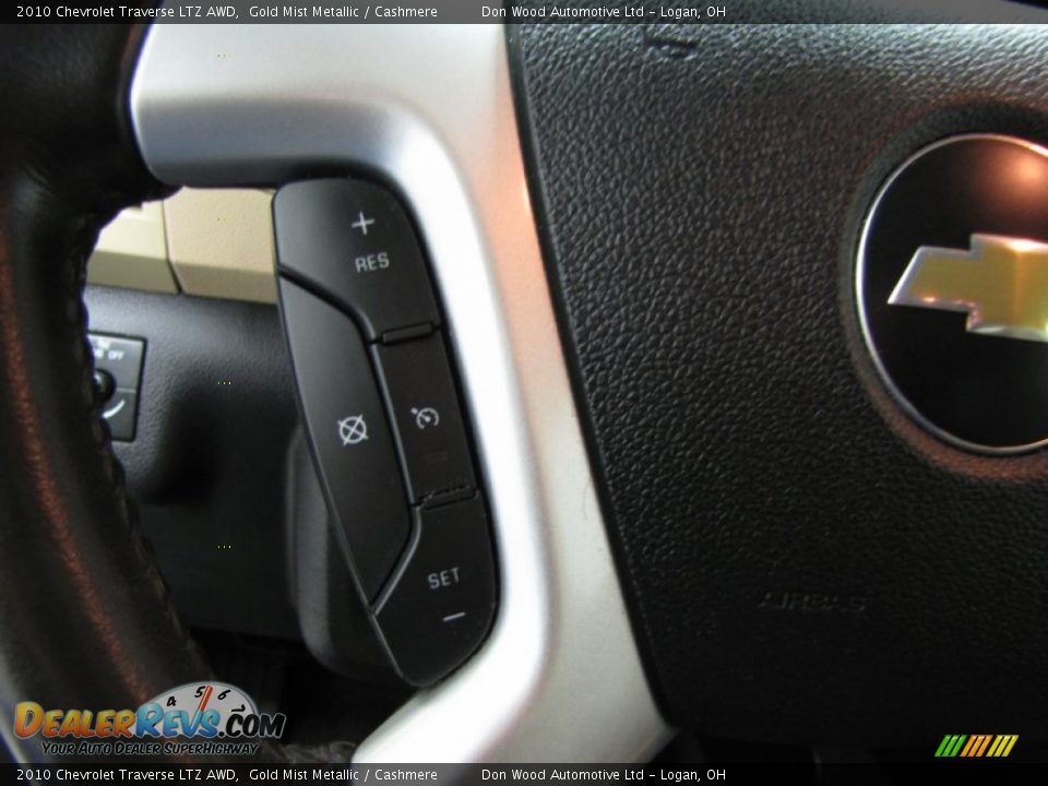 2010 Chevrolet Traverse LTZ AWD Gold Mist Metallic / Cashmere Photo #19