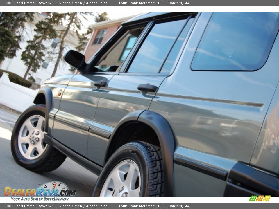 2004 Land Rover Discovery SE Vienna Green / Alpaca Beige Photo #15