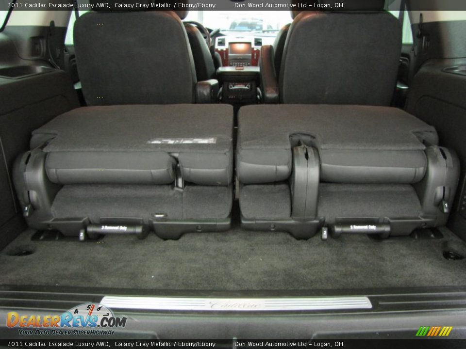 2011 Cadillac Escalade Luxury AWD Galaxy Gray Metallic / Ebony/Ebony Photo #4