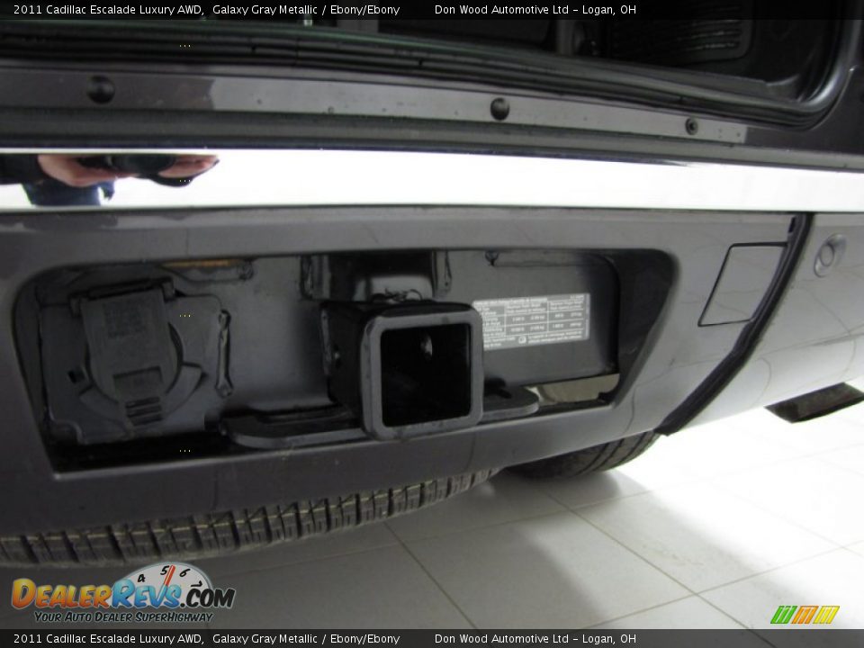 2011 Cadillac Escalade Luxury AWD Galaxy Gray Metallic / Ebony/Ebony Photo #5