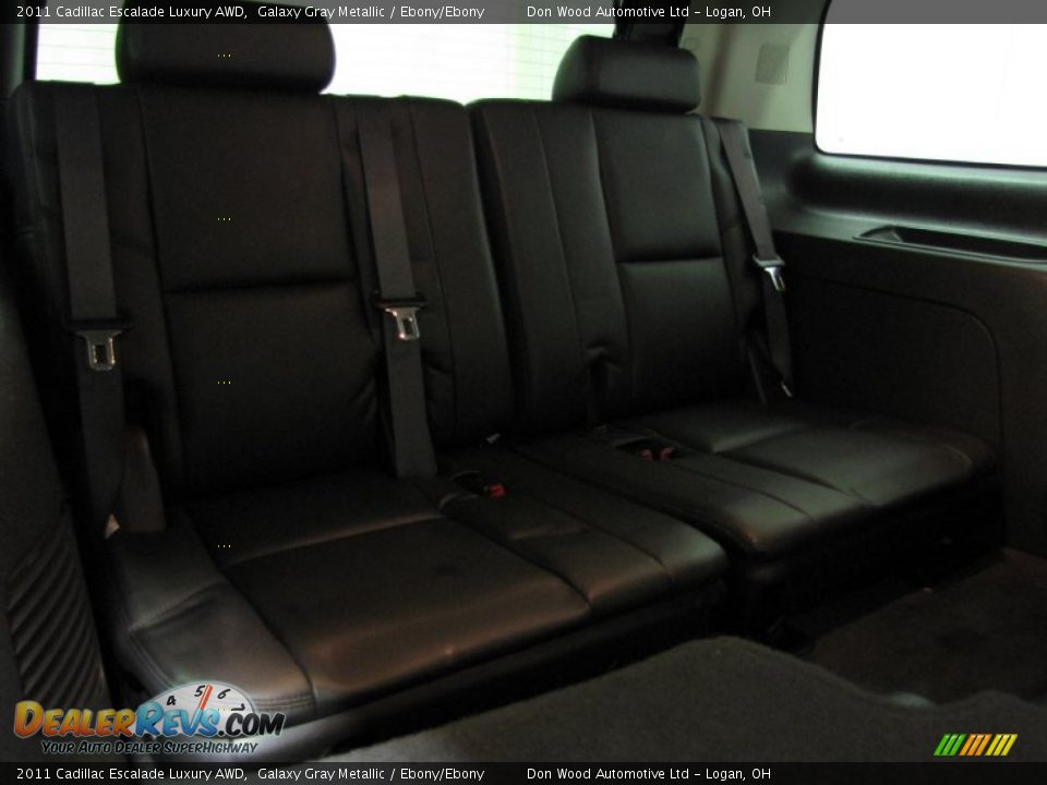 2011 Cadillac Escalade Luxury AWD Galaxy Gray Metallic / Ebony/Ebony Photo #10