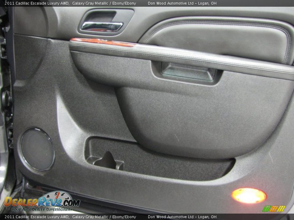 2011 Cadillac Escalade Luxury AWD Galaxy Gray Metallic / Ebony/Ebony Photo #18