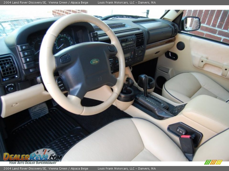 Alpaca Beige Interior - 2004 Land Rover Discovery SE Photo #35