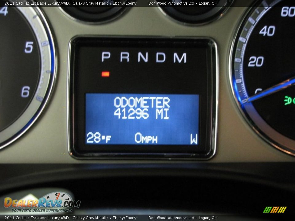 2011 Cadillac Escalade Luxury AWD Galaxy Gray Metallic / Ebony/Ebony Photo #24
