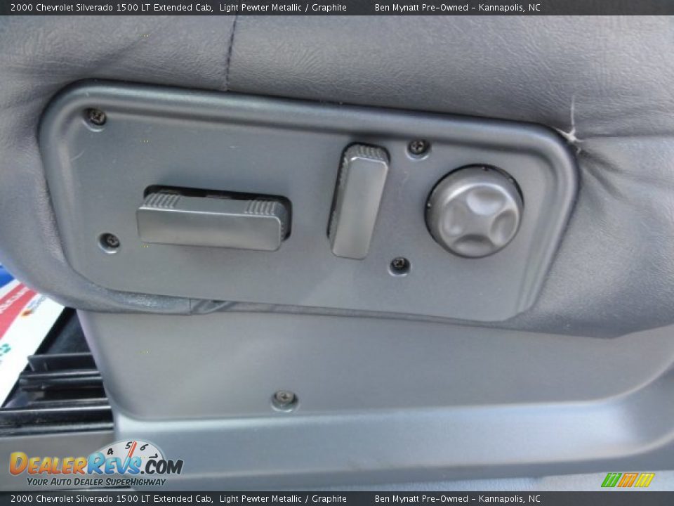 2000 Chevrolet Silverado 1500 LT Extended Cab Light Pewter Metallic / Graphite Photo #11