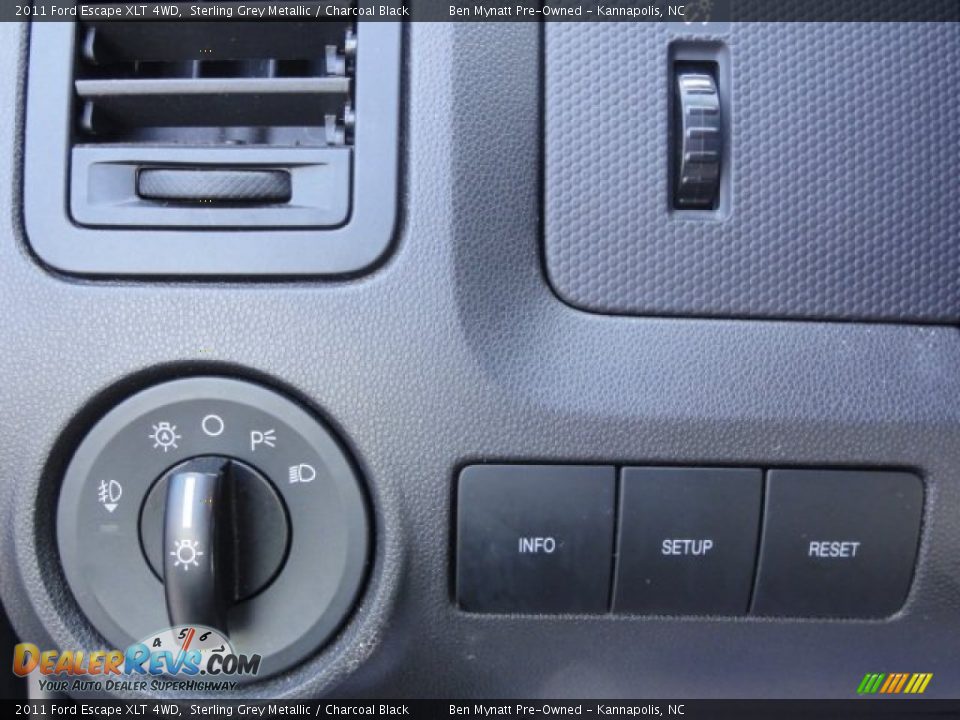 2011 Ford Escape XLT 4WD Sterling Grey Metallic / Charcoal Black Photo #15