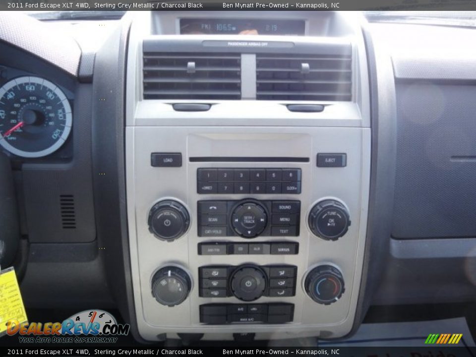 2011 Ford Escape XLT 4WD Sterling Grey Metallic / Charcoal Black Photo #18
