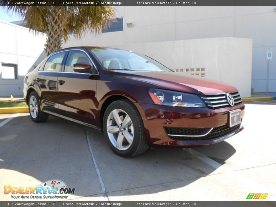 2013 Volkswagen Passat 2.5L SE Opera Red Metallic / Cornsilk Beige Photo #1