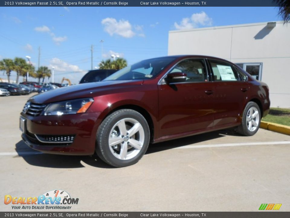 2013 Volkswagen Passat 2.5L SE Opera Red Metallic / Cornsilk Beige Photo #3