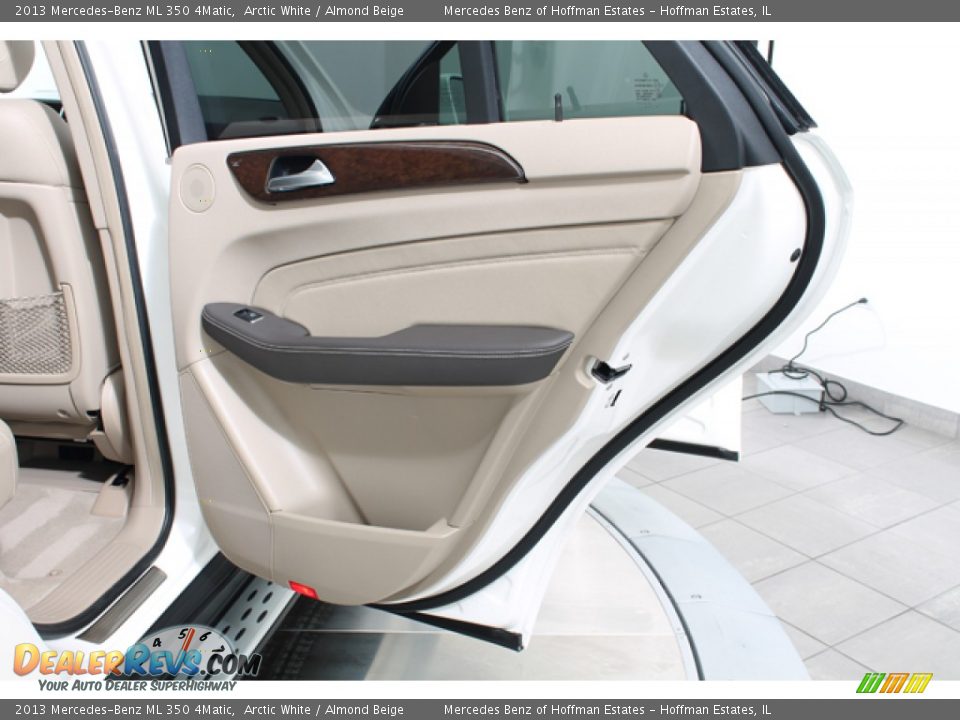 2013 Mercedes-Benz ML 350 4Matic Arctic White / Almond Beige Photo #14