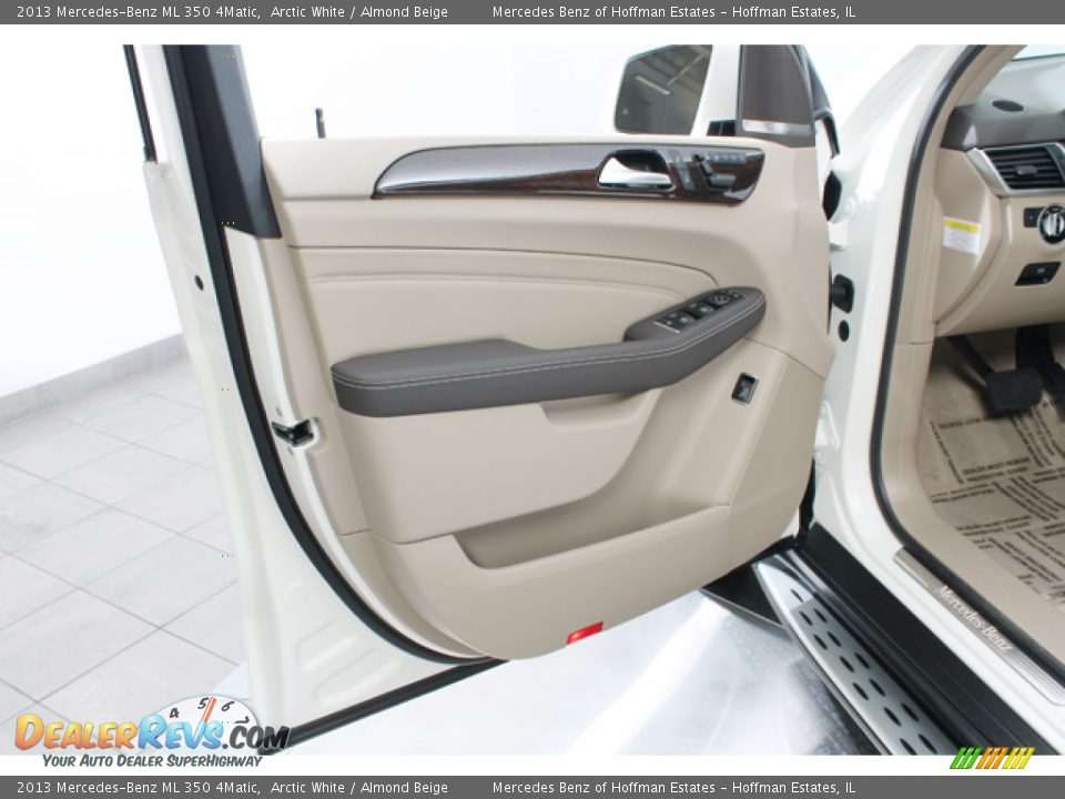 2013 Mercedes-Benz ML 350 4Matic Arctic White / Almond Beige Photo #16