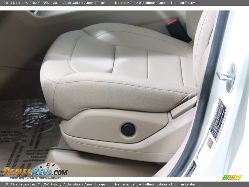 2013 Mercedes-Benz ML 350 4Matic Arctic White / Almond Beige Photo #20
