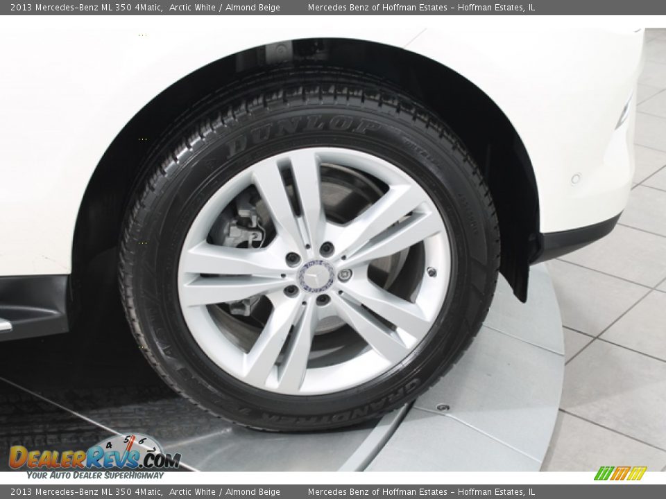 2013 Mercedes-Benz ML 350 4Matic Arctic White / Almond Beige Photo #32
