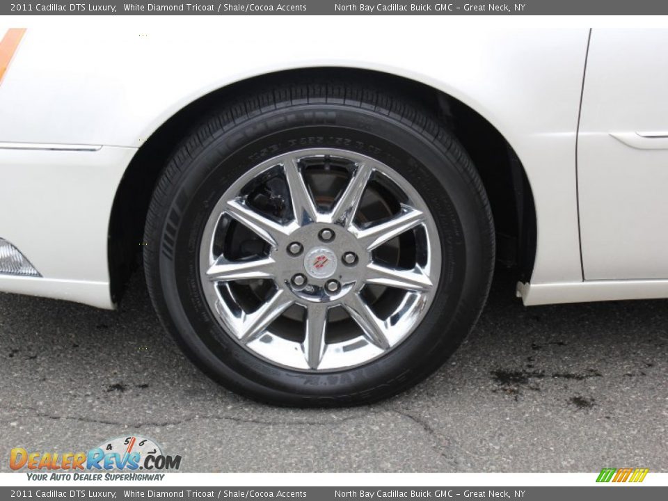 2011 Cadillac DTS Luxury White Diamond Tricoat / Shale/Cocoa Accents Photo #8