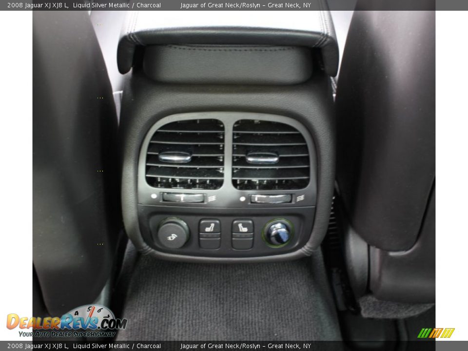 Controls of 2008 Jaguar XJ XJ8 L Photo #18