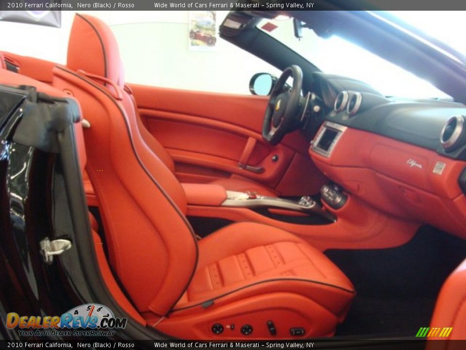 Front Seat of 2010 Ferrari California  Photo #19