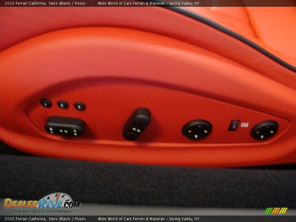 Front Seat of 2010 Ferrari California  Photo #20