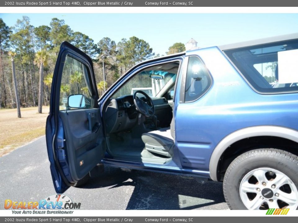 2002 Isuzu Rodeo Sport S Hard Top 4WD Clipper Blue Metallic / Gray Photo #11