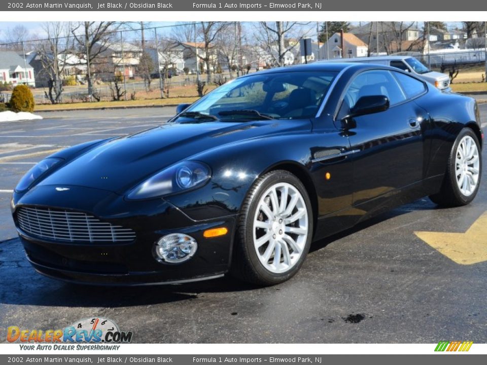 Front 3/4 View of 2002 Aston Martin Vanquish  Photo #3