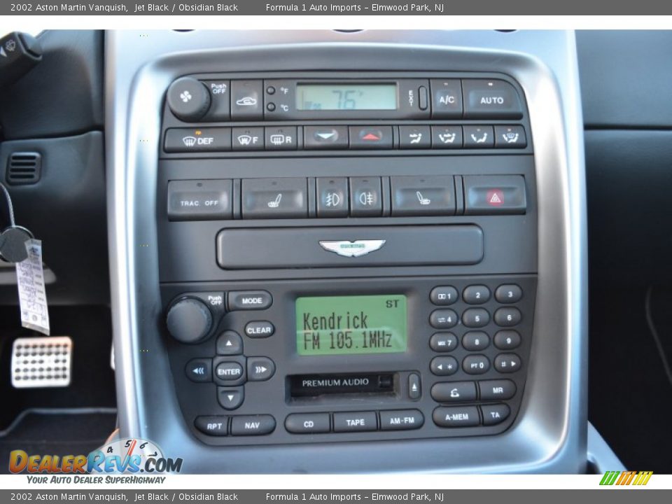 Controls of 2002 Aston Martin Vanquish  Photo #17